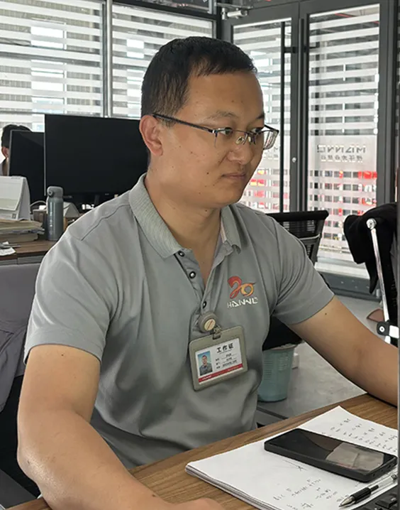 Ingeniero de I+D: Li Jinpeng